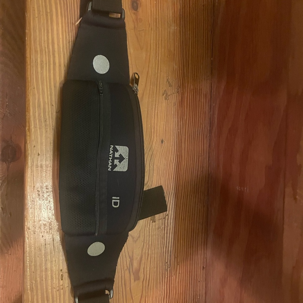 Natan Black Belt Bag with Sleek Design